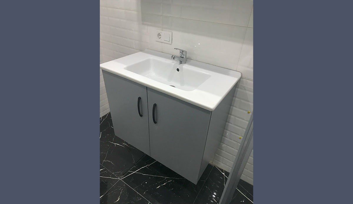 Banyo Dolabı